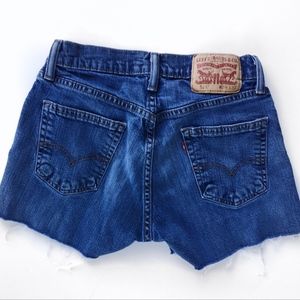 SOLD // Vintage Levi shorts